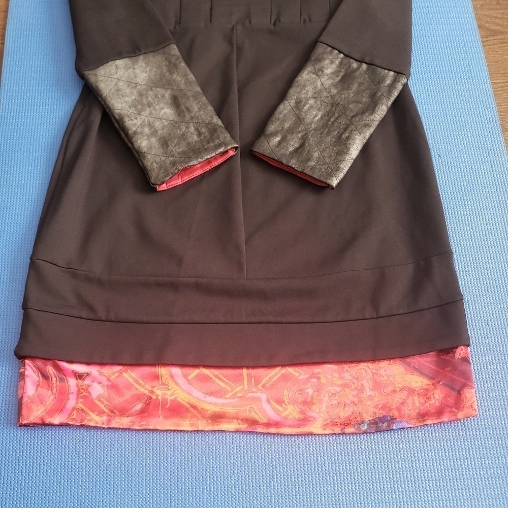 Save The Queen Fitted Dress - Picture 7 of 16